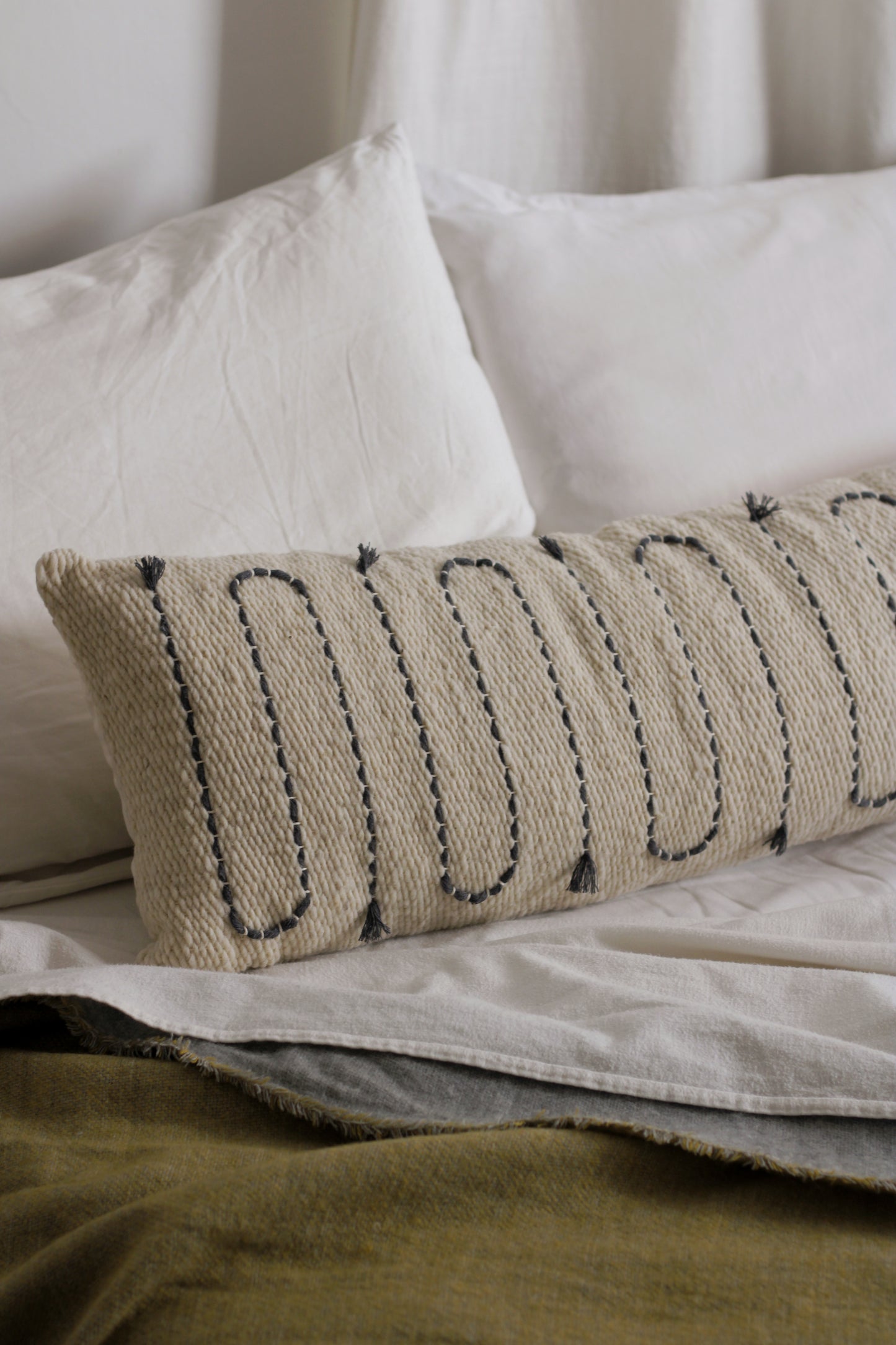 XL Minimal Lumbar Pillow Cover